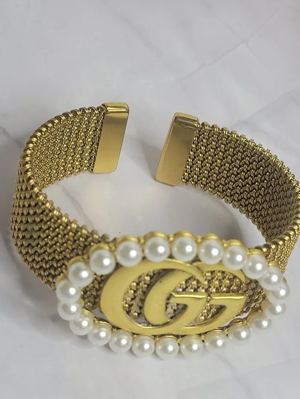 Gold/pearl GG Flexible Mesh Cuff Bracelet - Picture 5 of 5